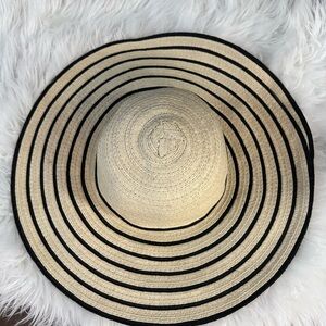 Shade & Shore Black and Tan Striped Hat